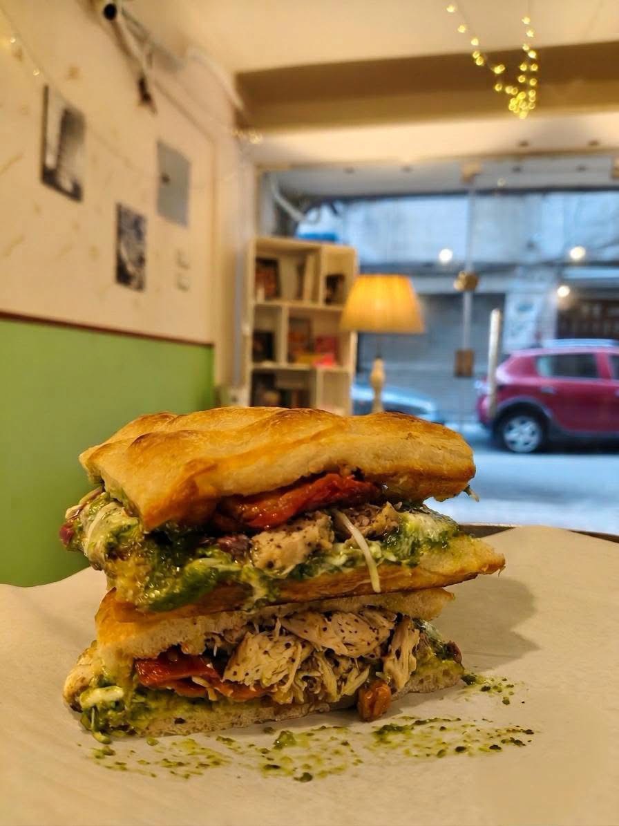 pentola café & restaurant photo 4